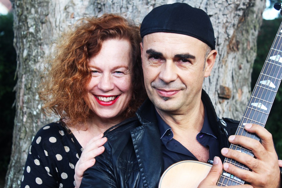 SARAH JANE MORRIS in un tour a CATANIA @ Cortile Platamone | Catania | Sicilia | Italia