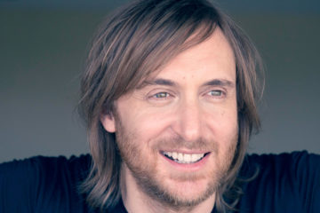 David Guetta è tornato con ‘LIGHT MY BODY UP’